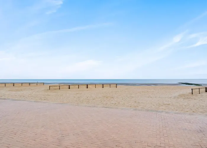 Refurbished Comfortable App 1min From The Sea Apartman *